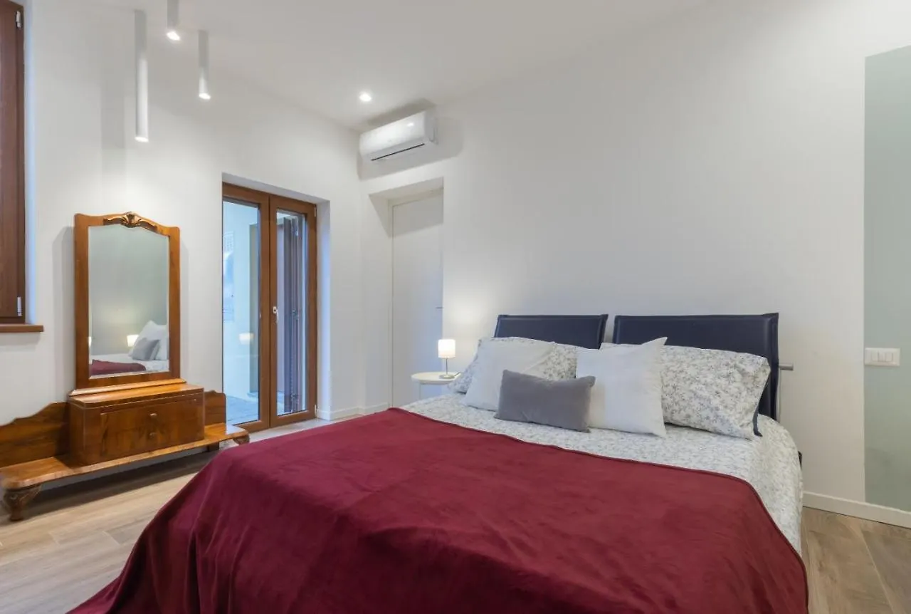 La Casa Di Nina - Meda Apartment