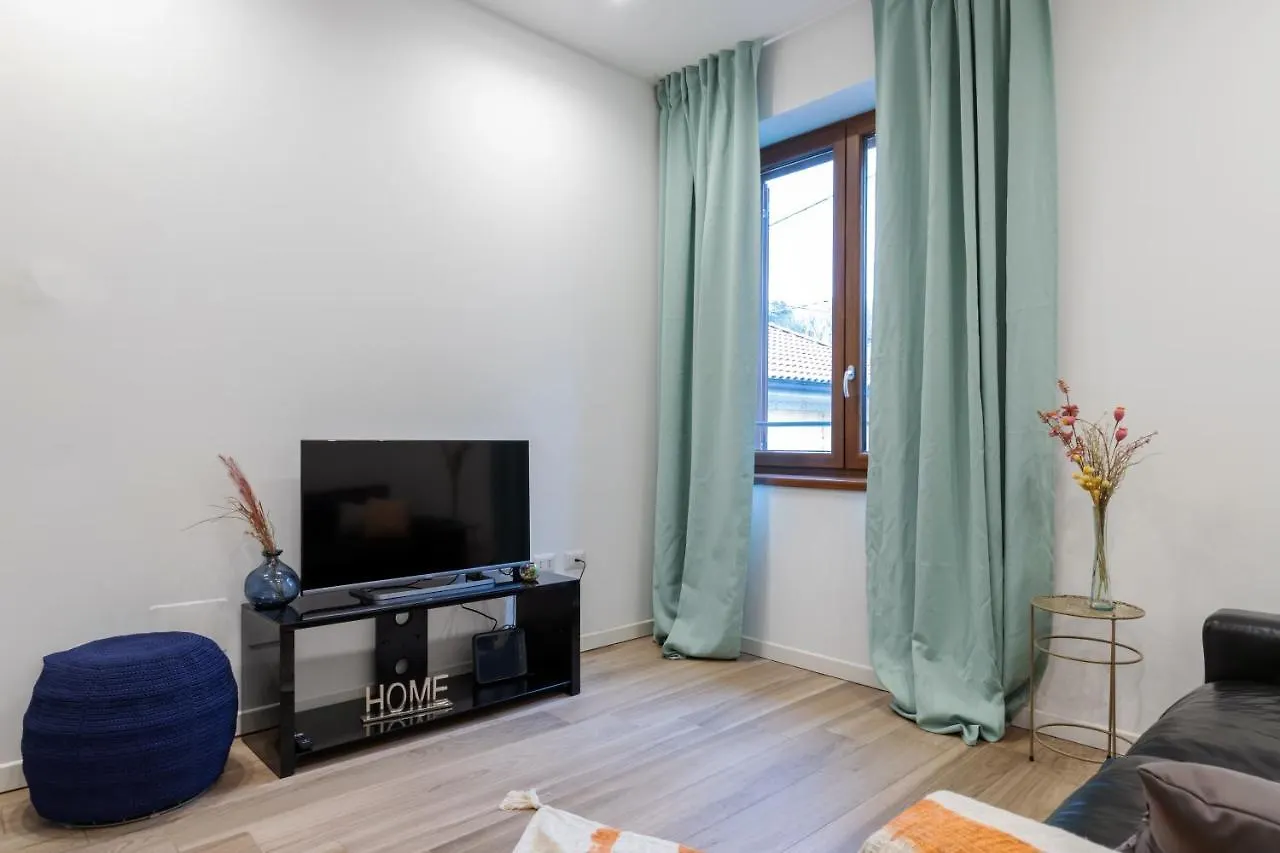 La Casa Di Nina - Meda Apartment